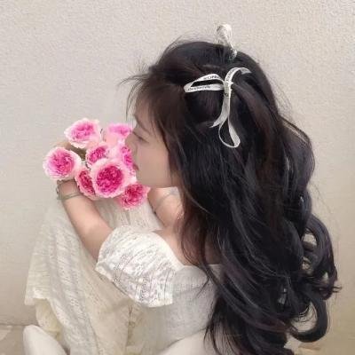 啄木鸟和雨